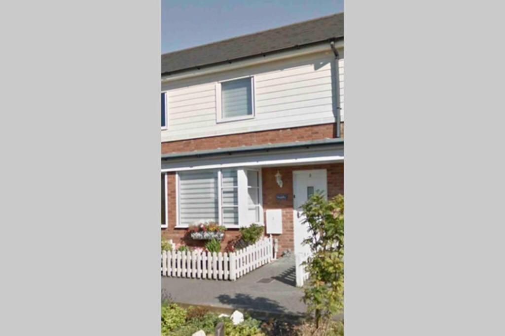 Villa Comfy 2 Bed House Located At Wareham Train Station Exterior foto